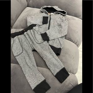H & M Tracksuit Size 2 Y